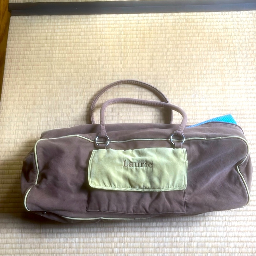 Yoga mat personalized “LAURIE” carrier.
